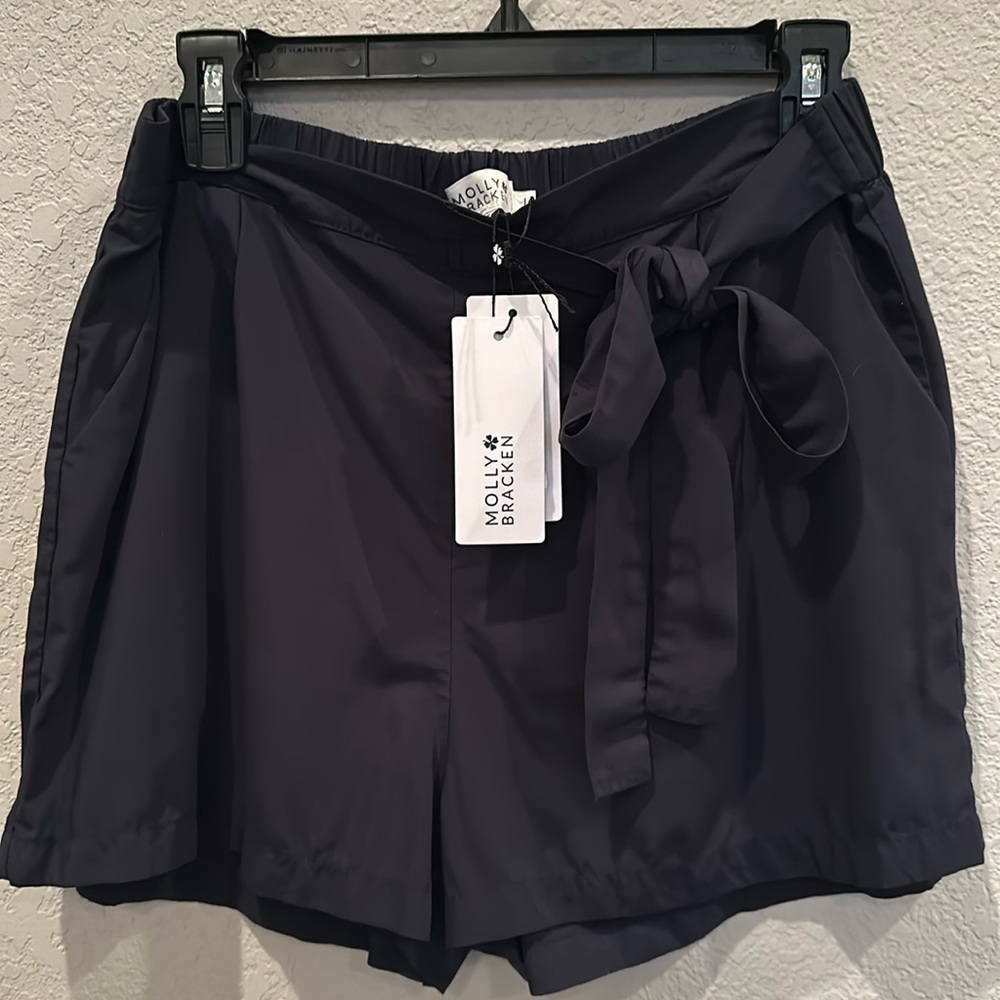 Molly Bracken navy shorts tie at side, Large. NEW